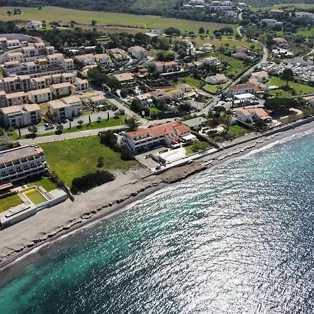 Apartment Et Terrasse A La Plage By Monarca